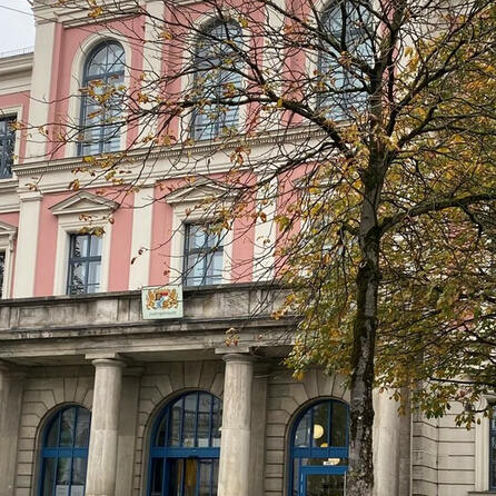 Stadt Augsburg stemmt sich gegen Neonazi-Auftritt