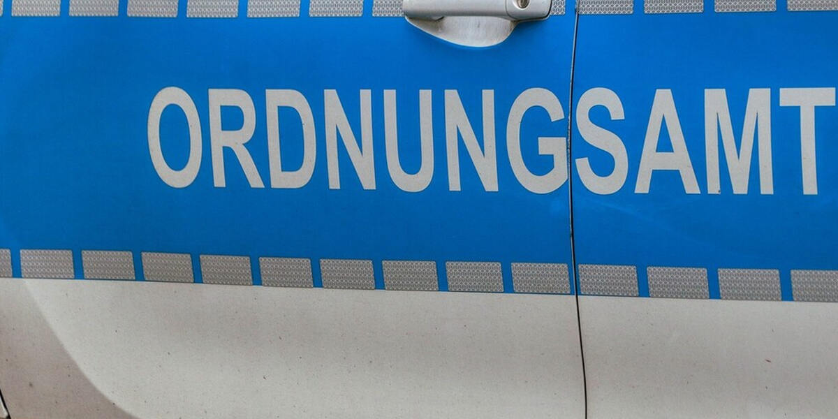 Augsburger Brennpunkt wird doppelt bewacht - Polizeiunterstützung am Königsplatz