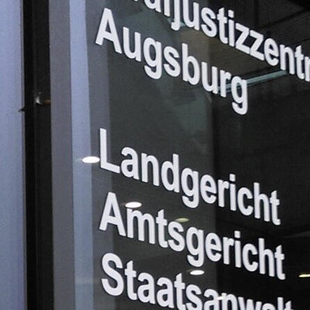Angeklagt: Ehemaliger Vorstand des ECDC Memmingen soll vor Gericht