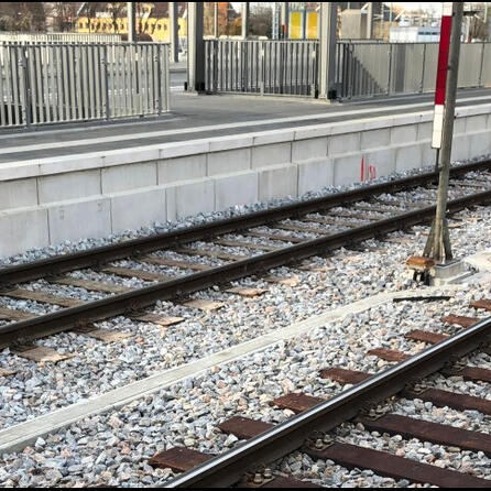 Donauwörth: Kind verlässt den Zug, Eltern fahren weiter