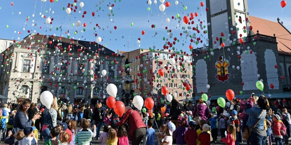 Turamichele-Fest auf dem Augsburger Rathausplatz findet statt - auch ohne Perlachturm