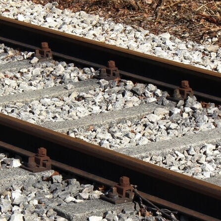 Nach Zugunfall: Bahnstrecke Donauwörth-Dillingen bleibt länger blockiert