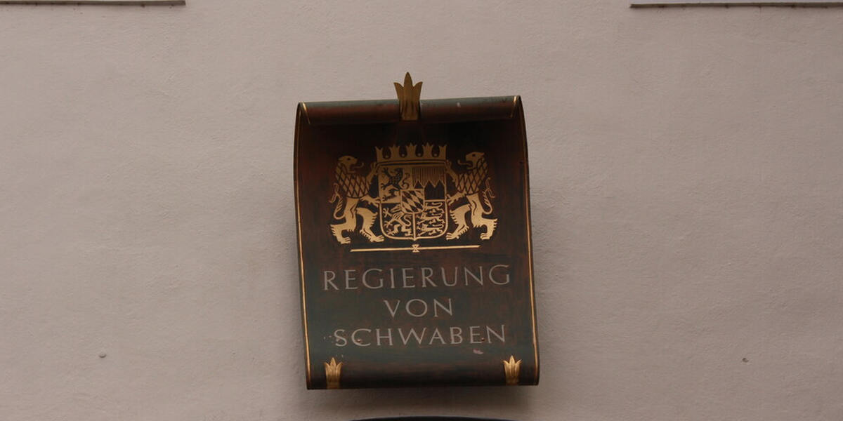 Innenminister Herrmann ehrt Mobiles Einsatzkommando Augsburg