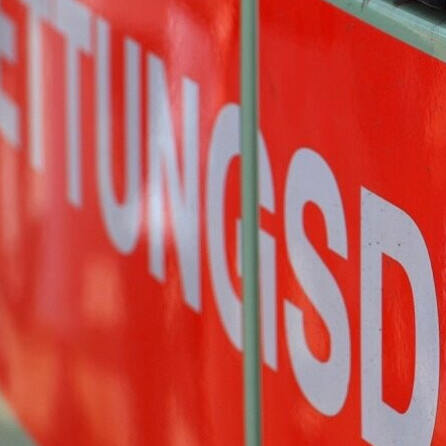 12-Jähriger in Schrobenhausen von Auto erfasst - Polizei sucht nach Täter