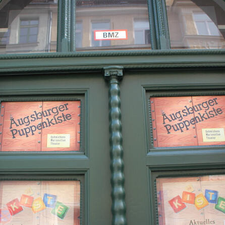 „die Kiste“, das Museum der Augsburger Puppenkiste, macht wieder auf