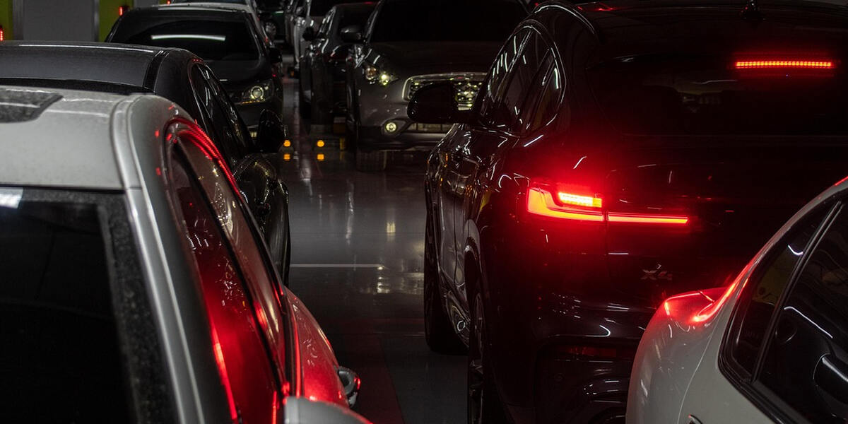 Chaos im Parkhaus „Neue Schranne“ in Memmingen - Neues Bezahlsystem sorgt für Verwirrung