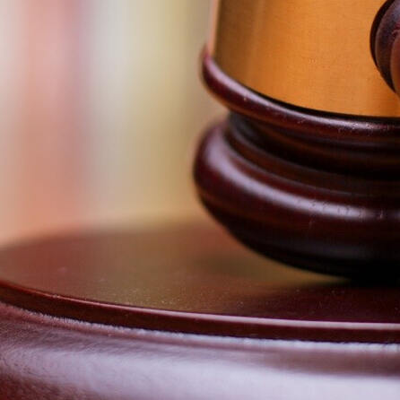 Verwaltungsgericht Augsburg: Blaichach-Gunzesried-Säge muss bis zu 45 Flüchtlinge aufnehmen