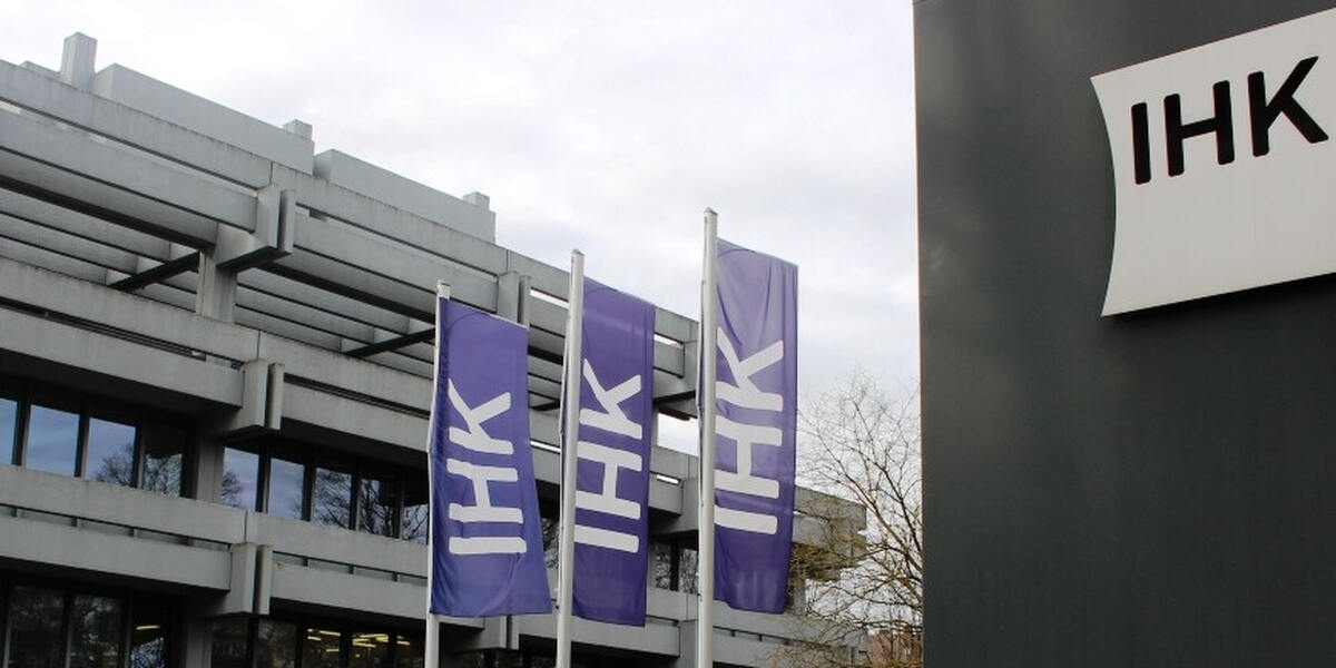 IHK-Abschlussprüfungen in Augsburg: Über 3.200 Azubis treten zum schriftlichen Test an 