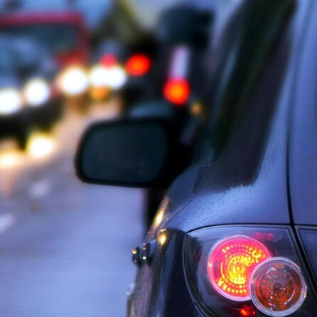 A96-Schockfahrt: Frau rammt Autofahrer bei Landsberg – Verdacht auf Totschlag