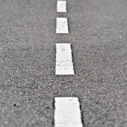 B17 im Augsburger Stadtgebiet: Tempo 50 und Fahrverbote auf der Brücke über den Fabrikkanal