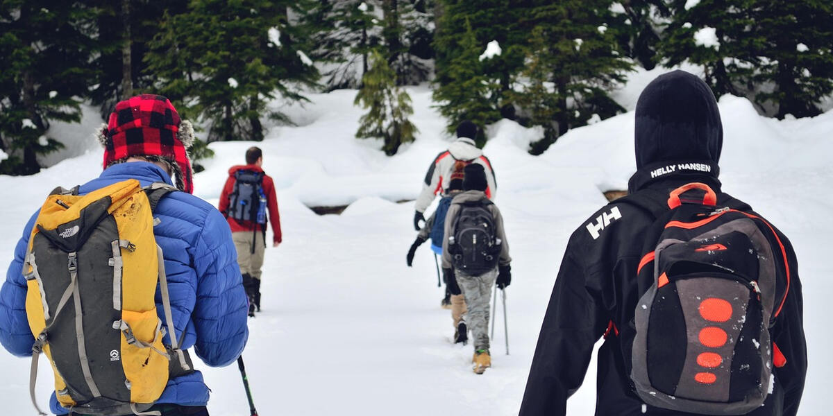 Dramatischer Absturz im eisigen Gelände im Allgäu – Wanderin fällt 80 Meter tief und verletzt sich schwer