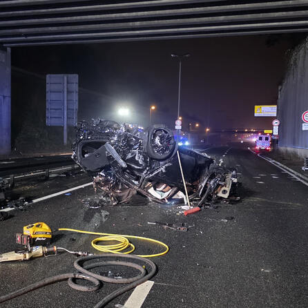 41 Jahre alter Autofahrer verstirbt nach Unfall auf der B17 in Augsburg