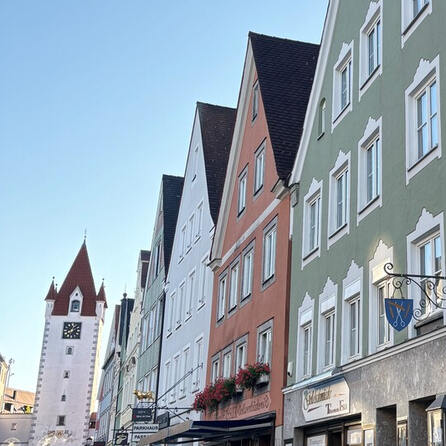 Landratsamt in Mindelheim: Aufenthaltsgenehmigung für Gegenleistung?