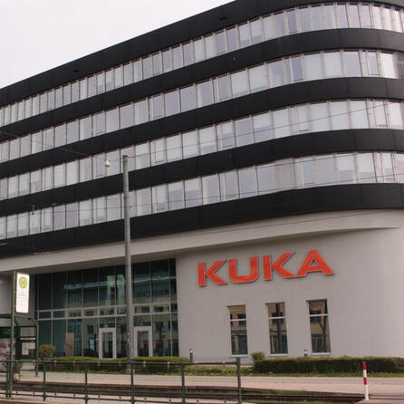 Kuka Augsburg: Betriebsrat, Gewerkschaft und Chefetage einigen sich auf "Zukunftspaket"