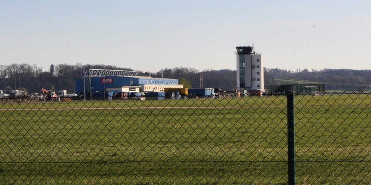 1,3 Millionen Euro Fördergeld für Flugplatz Augsburg - Neues Feuerwehrgerätehaus und Energiezentrale geplant