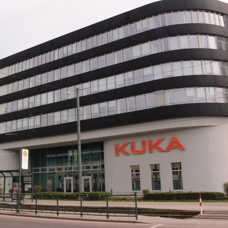 Erlösung für 100 Kuka-Mitarbeiter in Augsburg: Investition rettet Arbeitsplätze
