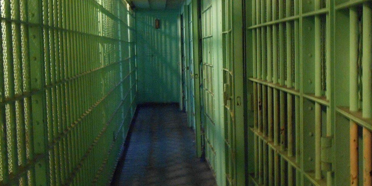 Millionenschaden: Dachdecker aus dem Kreis Günzburg in U-Haft