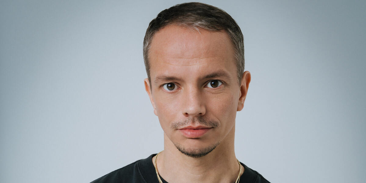 Alle Farben kämpft sich zurück auf die Bühne