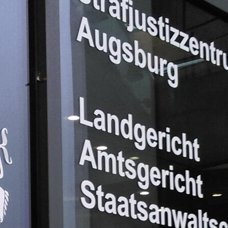 Augsburger Zahnarzt wegen fahrlässiger Tötung vor Gericht