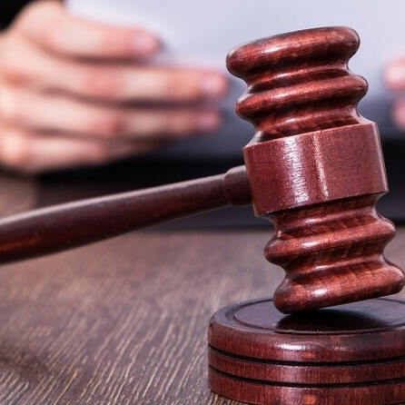 Schockanrufe: Geldabholerin in Augsburg zu zweieineinhalb Jahren Gefängnis verurteilt