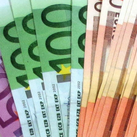 Ehrlicher Finder bringt Geld zur Polizei in Zusmarshausen
