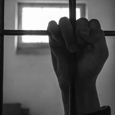 Schwerer Raub in Stadtbergen bei Augsburg: Haftbefehl gegen zwei Jugendliche