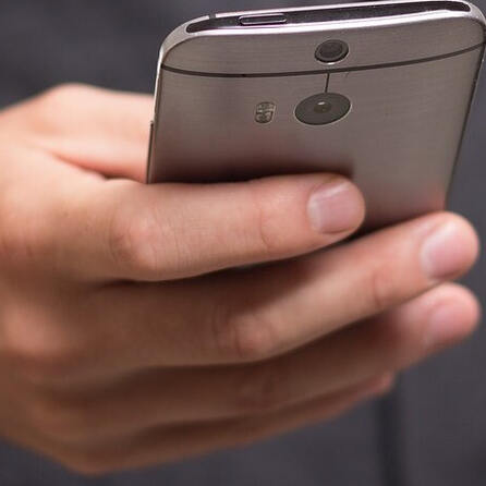 Bombendrohungen in Augsburg: Telefonische Drohungen mit "gespoofter" Technik erschweren die Ermittlungen