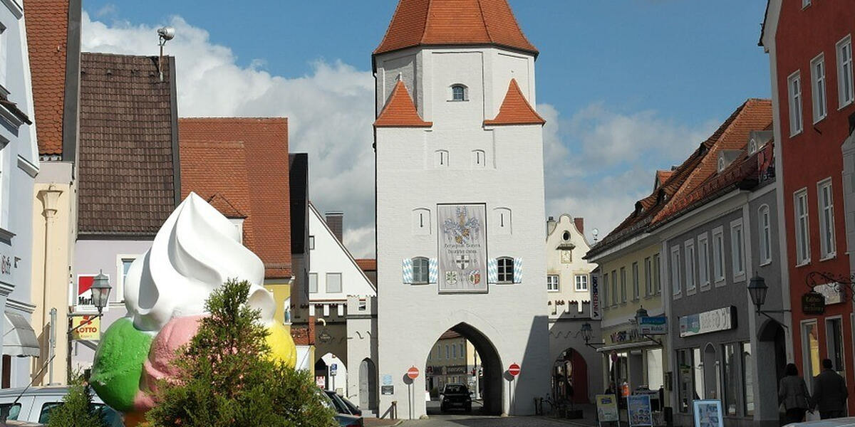 Neuer E-Kiosk in Aichach: Rund um die Uhr Snacks und Getränke - Internationales Sortiment für jeden