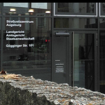 Augsburg: Pokémon-Karten-Sammler vor Gericht