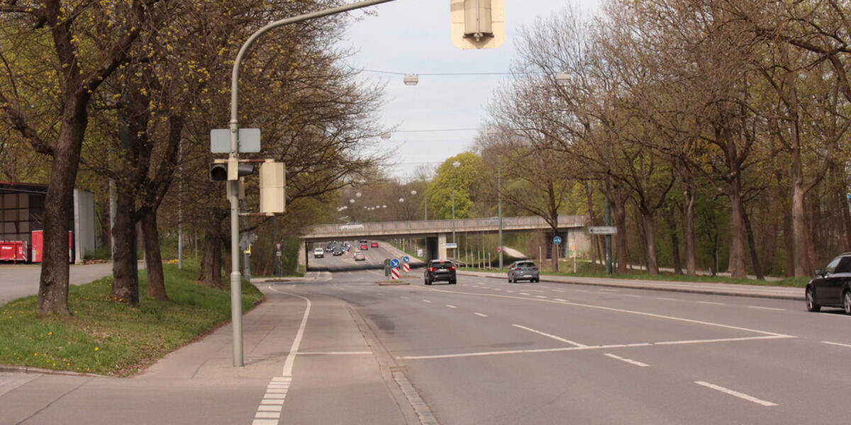 Mega-Baustelle auf der Berliner Allee in Augsburg: Massive Verkehrsbehinderungen ab Juni erwartet