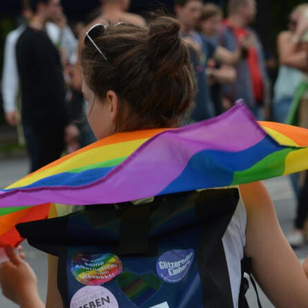 Hohe Polizei- und Security-Präsenz: Christopher Street Day in Augsburg gilt als gefährdete Veranstaltung