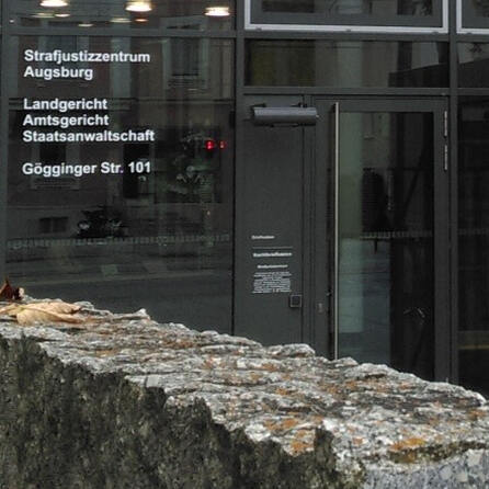 Mord an Nina H. aus Augsburg-Haunstetten: Lebenslang bzw. Freispruch gefordert