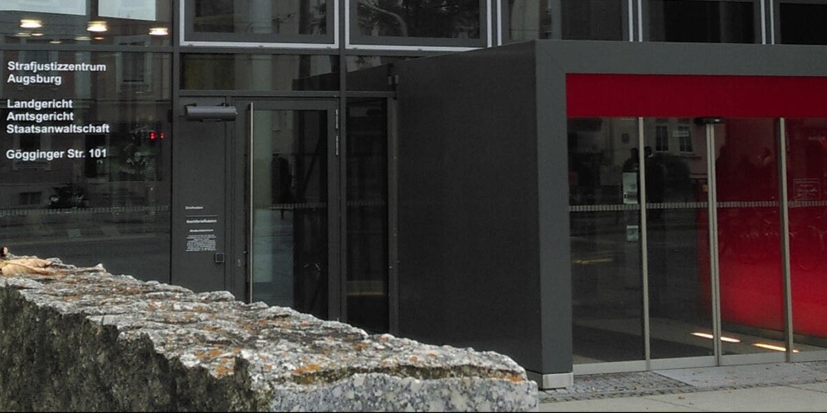 Mord an Nina H. aus Augsburg-Haunstetten: Lebenslang bzw. Freispruch gefordert