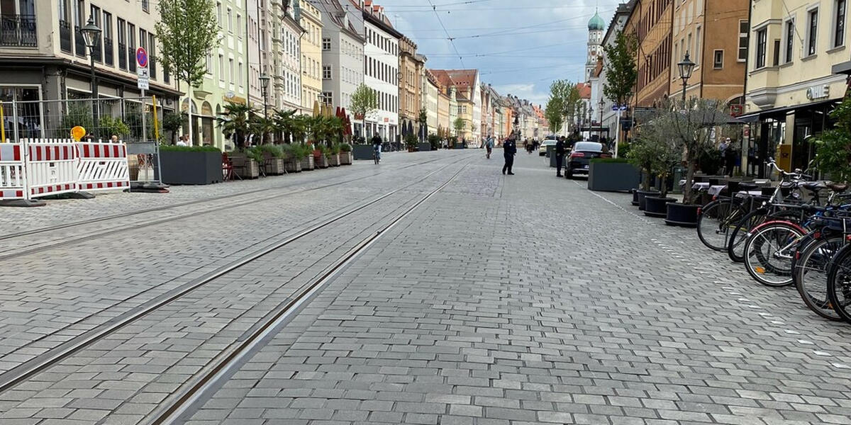 Augsburg: Ab heute abend wird das Maxstraßen-Einfahrverbot für Autoposer wieder kontrolliert