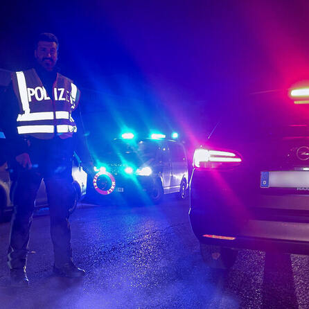 Glücksspiel-Razzia: Polizei durchsucht Bar in Augsburg-Kriegshaber