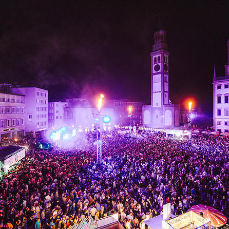 Sommernächte 2026 in Augsburg: Musik, Essen und Fußball