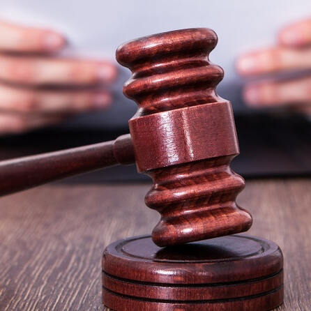 Obacht beim Geburtstagsgeschenk: Mann steht wegen Geldfälschung jetzt vor Gericht