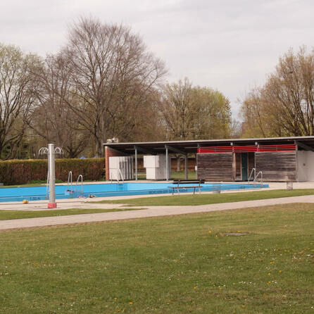 Augsburg: Ehrenamtliche baden wieder kostenlos