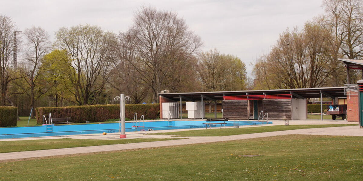 Augsburg: Ehrenamtliche baden wieder kostenlos