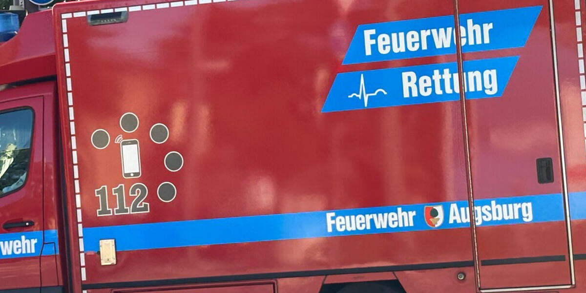 Handschellen, aber keine Schlüssel: Augsburger Feuerwehr muss wieder ran