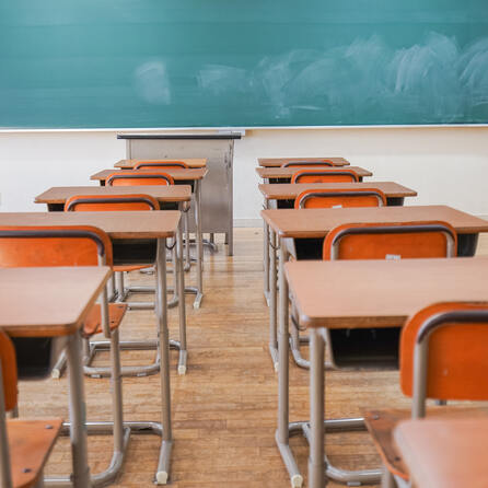 Lehrer wegen Körperverletzung in Augsburger Schule angeklagt - Prozess soll damalige Situation aufklären 