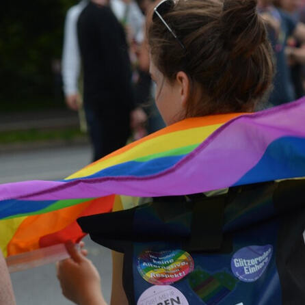 CSD-Anschlag: Mahnwache in Augsburg
