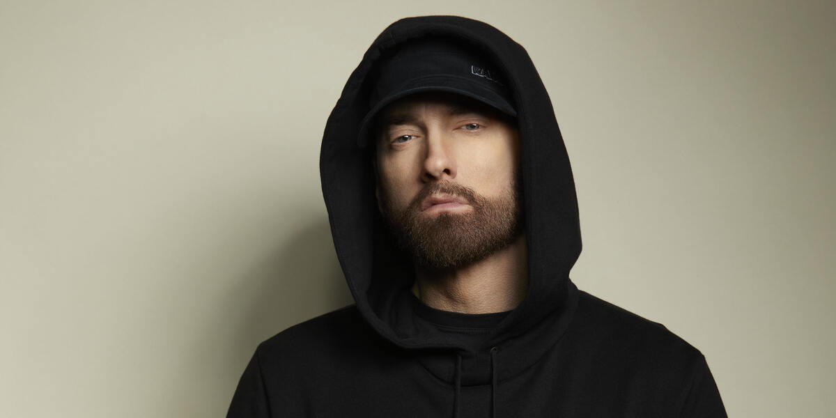 Eminem versteigert 117 Sneakers