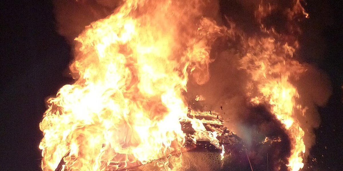 Großfeuer: Traditionsreiche Alpe Mohr bei Oberstaufen vollständig zerstört