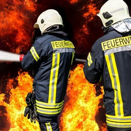 Horror-Großbrand im Kreis Aichach-Friedberg: Rund 1.600 Schweine sterben im brennenden Stall