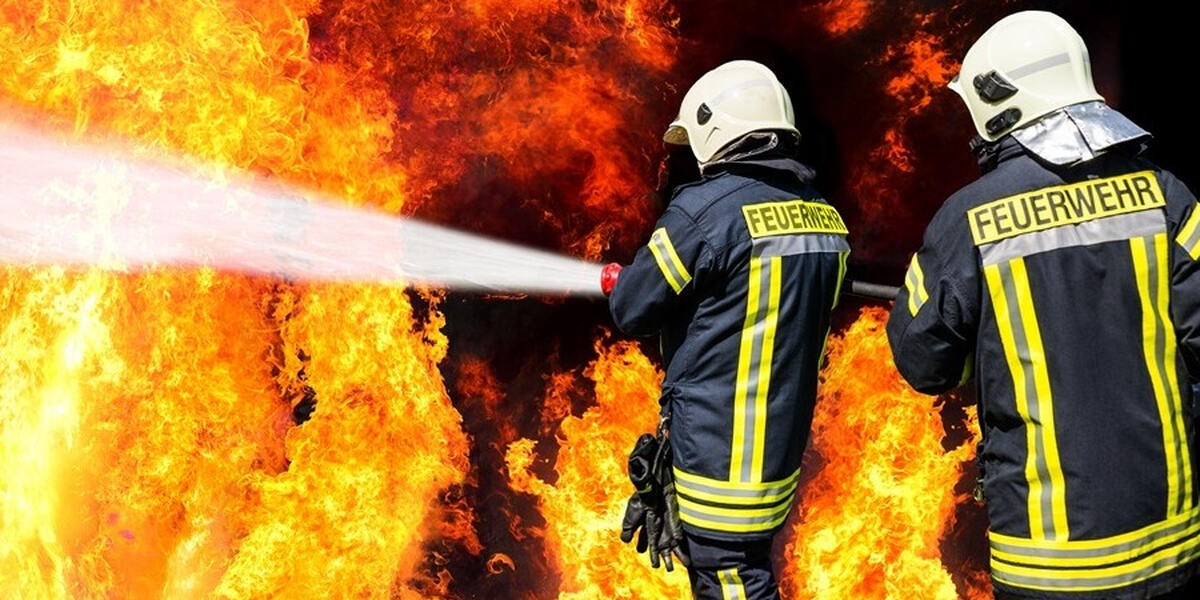 Horror-Großbrand im Kreis Aichach-Friedberg: Rund 1.600 Schweine sterben im brennenden Stall