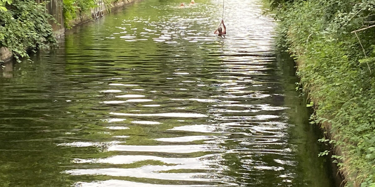 Niedriger Wasserstand im Augsburger Eiskanal - Der Grund liegt am Forggensee im Allgäu