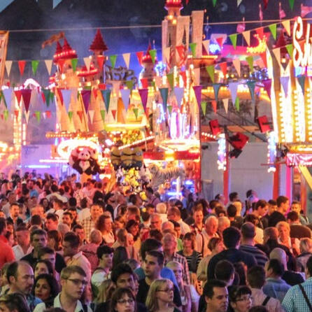 Unerwarteter Besucheransturm: Augsburger Frühjahrsplärrer geht durch die Decke