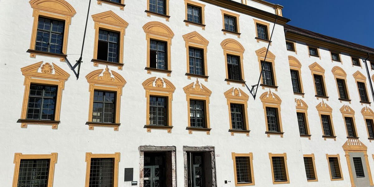 Goldbarren und Unmengen Bargeld: Geldwäsche-Prozess am Landgericht Kempten