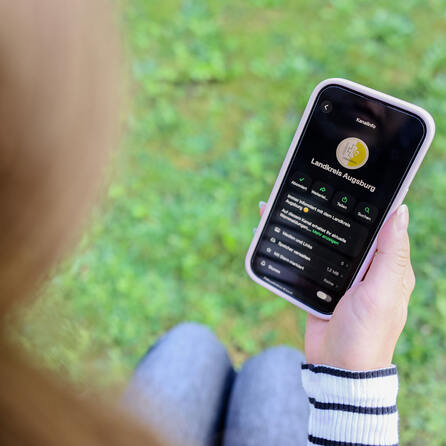 Landkreis Augsburg jetzt auf WhatsApp - alle Infos, Verkehrsmeldungen und Jobangebote